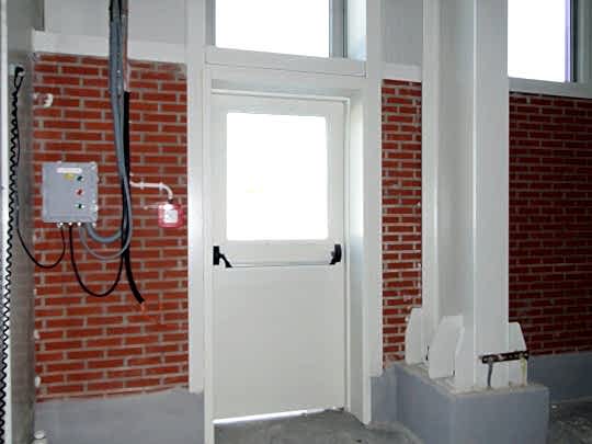 Camlı Yangın Kapısı Kasa Kanat